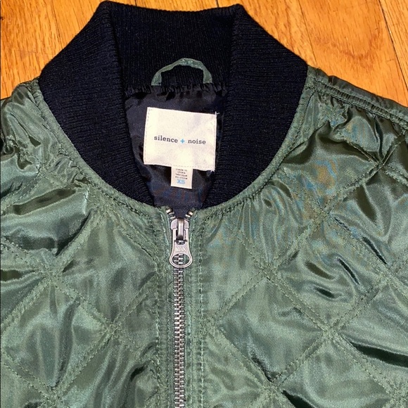 Bomber jacket - Picture 7 of 7